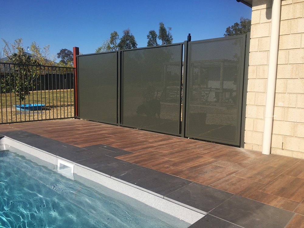 Pool-Perf- Gallery_best pool_fencing_on_the_market-PRIVACY-PURE-PERF-5MM-01