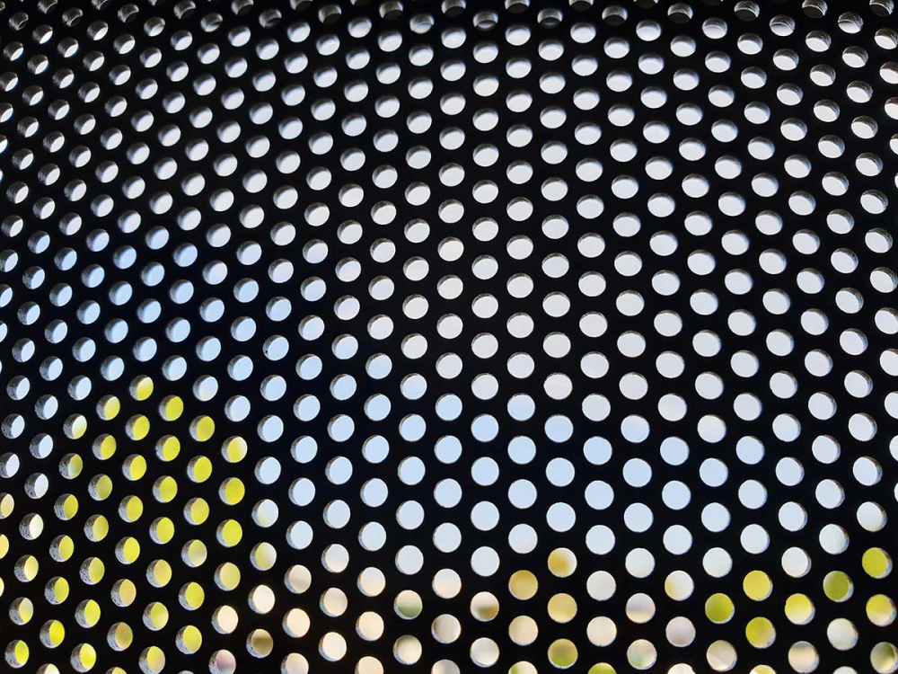 Pool-Perf- Gallery_best pool_fencing_on_the_market-PRIVACY-PURE-PERF-5MM-02